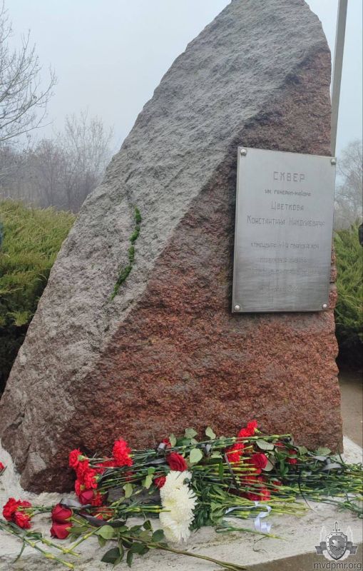 Город с многовековой историей и богатыми традициями Город с многовековой историей и богатыми традициями