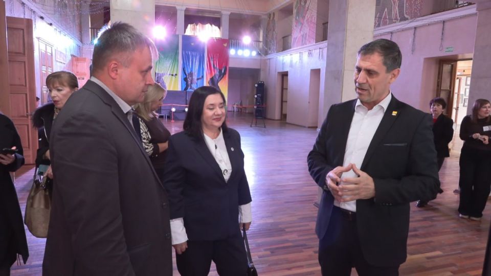 Фойе ДК Ткаченко сегодня превратилось в территорию будущего Фойе ДК Ткаченко сегодня превратилось в территорию будущего