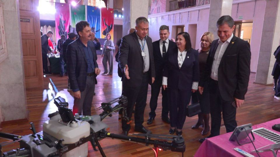 В Фойе ДК Ткаченко развернулась IT-выставка студентов аграрно-экономического колледжа и физико-технического института