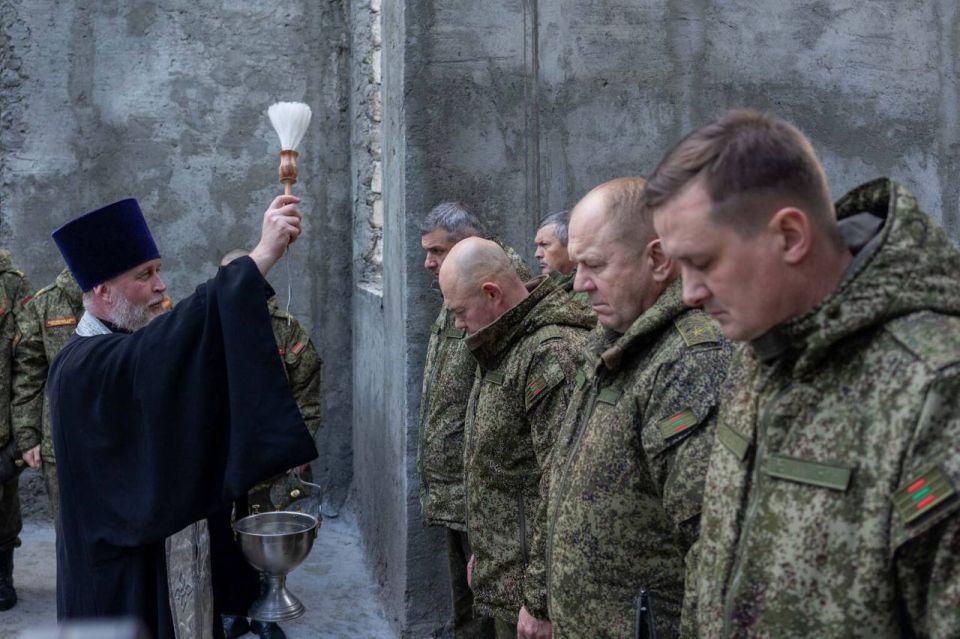 В строящемся храме Вооружённых сил впервые состоялся молебен В строящемся храме Вооружённых сил впервые состоялся молебен