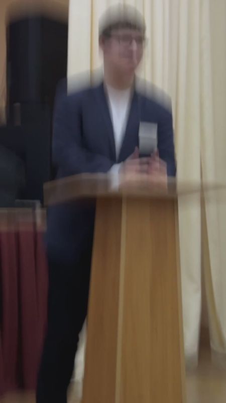 В МОУ «ТСШК №12» прошёл яркий и насыщенный День самоуправления — день, когда учащиеся смогли попробовать себя в роли педагогов и администрации школы