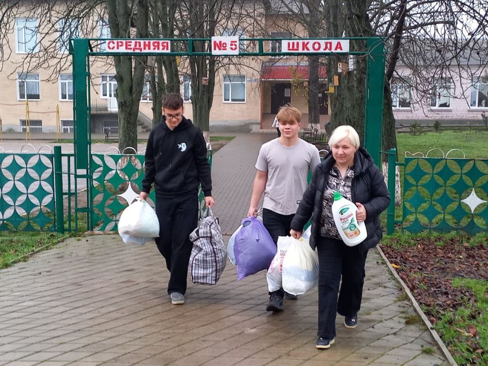 Помощь многодетным семьям, сталкивающимся с жизненными трудностями, продолжается в Дубоссарах Помощь многодетным семьям, сталкивающимся с жизненными трудностями, продолжается в Дубоссарах
