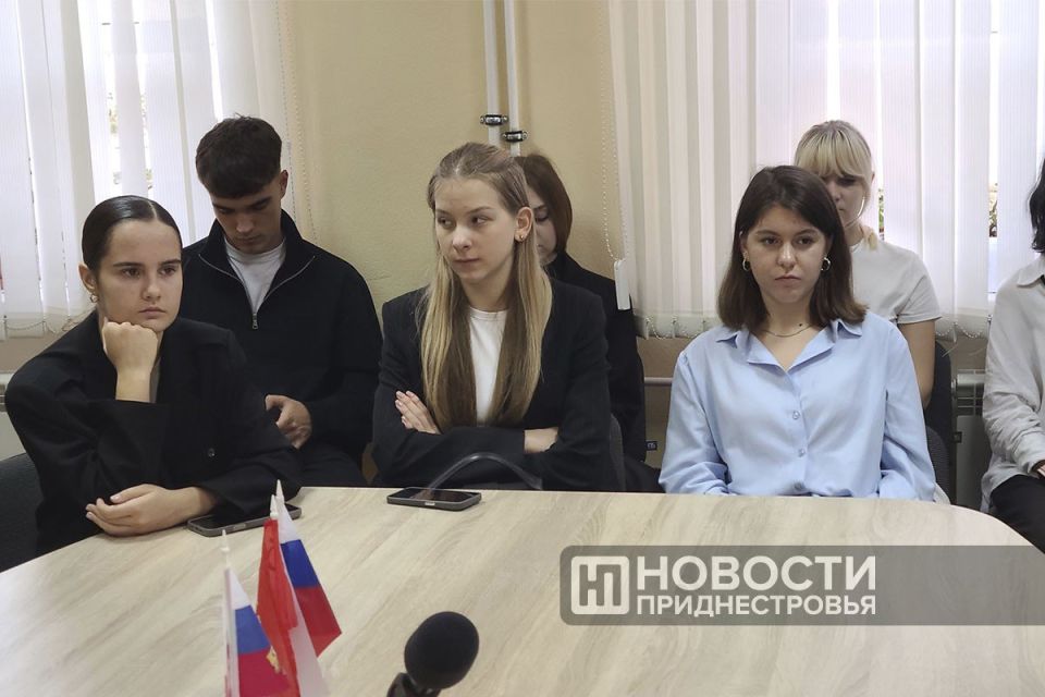 О социологии и её многогранности говорили в контактном центре Россотрудничества О социологии и её многогранности говорили в контактном центре Россотрудничества