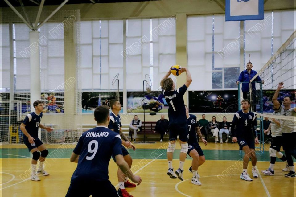 Приднестровские волейболисты «Динамо МВД» обыграли накануне кишинёвскую команду «City-Term» в четвертьфинале Кубка Молдавии