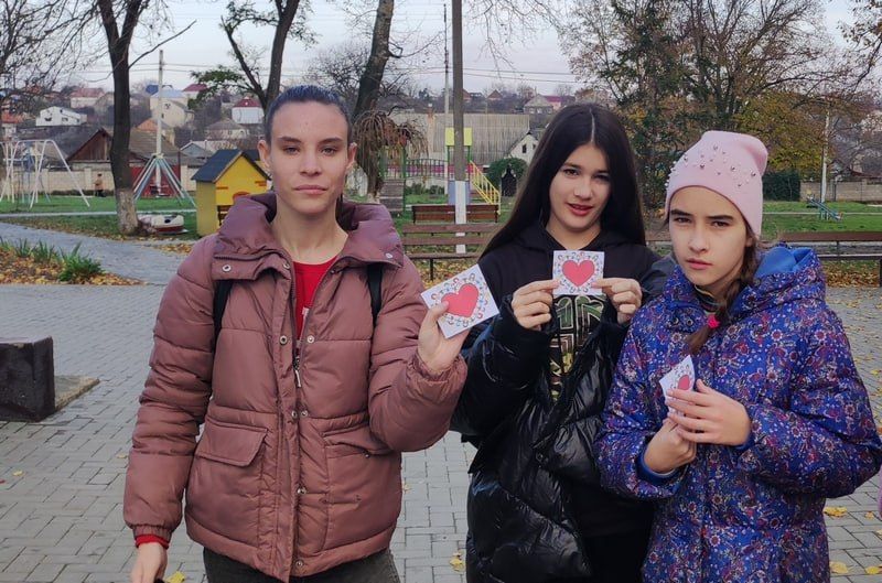 Цирковую программу, игры и подарки для детей из бендерской коррекционной школы подготовили артисты Дома культуры Протягайловки и активисты партии «Обновление» к Международному дню инвалидов, который отмечается 3 декабря Цирковую программу, игры и подарки для детей из бендерской коррекционной школы подготовили артисты Дома культуры Протягайловки и активисты партии «Обновление» к Международному дню инвалидов, который отмечается 3 декабря