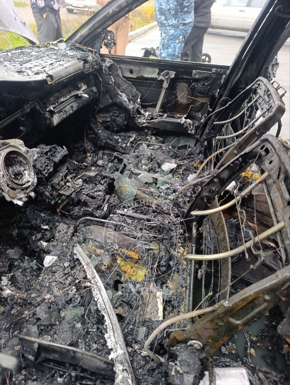 В Рыбнице пожарные потушили загоревшийся Audi В Рыбнице пожарные потушили загоревшийся Audi