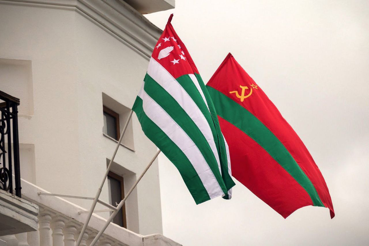 Вадим Красносельский поздравил Республику Абхазия с Днём Конституции