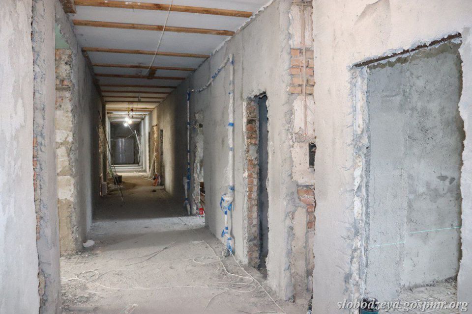 В Слободзейском районе продолжается капремонт поликлиники и Дома культуры в Коротном В Слободзейском районе продолжается капремонт поликлиники и Дома культуры в Коротном