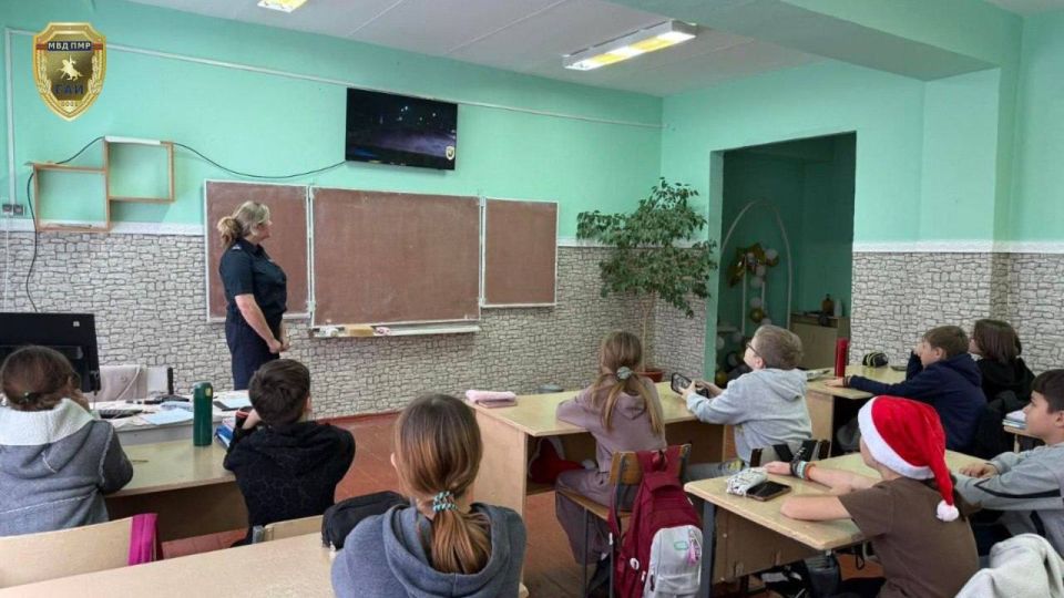 Уроки безопасности. Операция «Внимание: пешеход!» продолжается Уроки безопасности. Операция «Внимание: пешеход!» продолжается