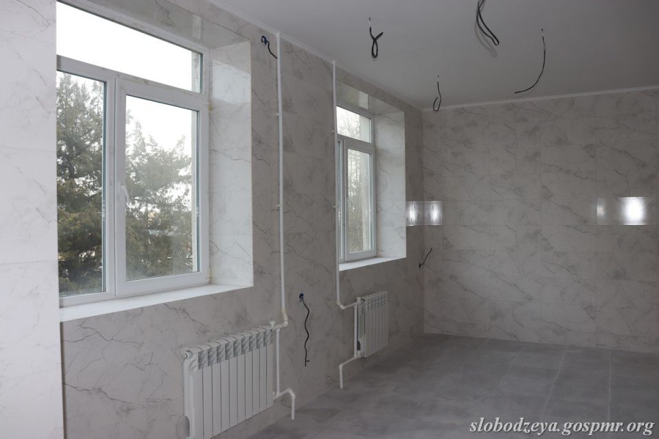 Глава Слободзейского района Василий Тищенко проверил, как идут работы в городской поликлинике и Доме культуры в Коротном Глава Слободзейского района Василий Тищенко проверил, как идут работы в городской поликлинике и Доме культуры в Коротном