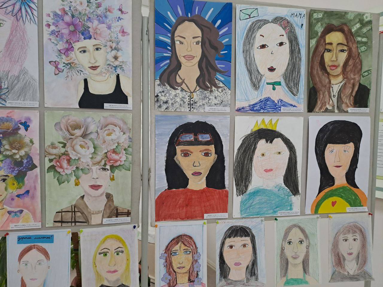 В МОУ ДО «Детская художественная школа им. А.Ф. Фойницкого» сегодня прошла выставка в честь Дня матери В МОУ ДО «Детская художественная школа им. А.Ф. Фойницкого» сегодня прошла выставка в честь Дня матери