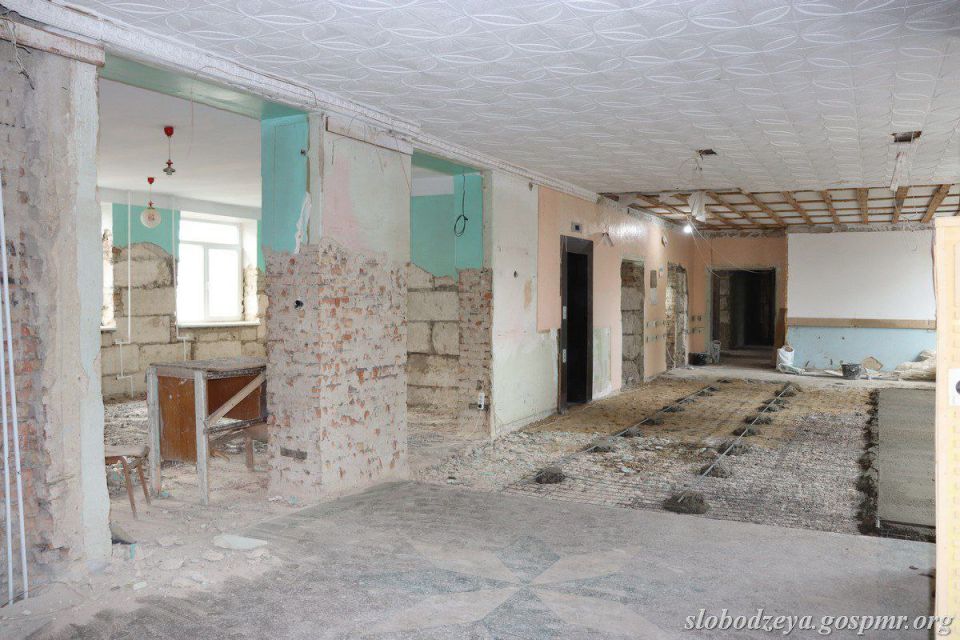 В Слободзейском районе продолжается капремонт поликлиники и Дома культуры в Коротном В Слободзейском районе продолжается капремонт поликлиники и Дома культуры в Коротном