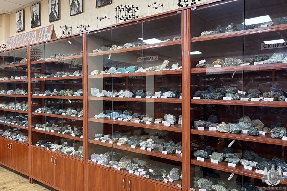 Курсантам – об уникальных экспонатах Приднестровья Курсантам – об уникальных экспонатах Приднестровья