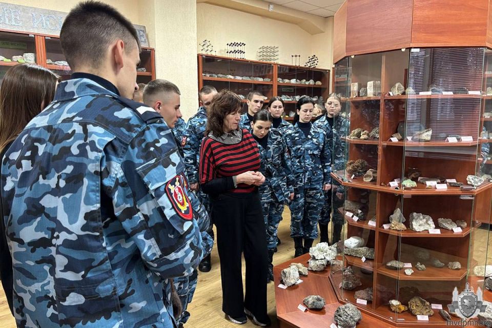 Курсантам – об уникальных экспонатах Приднестровья Курсантам – об уникальных экспонатах Приднестровья