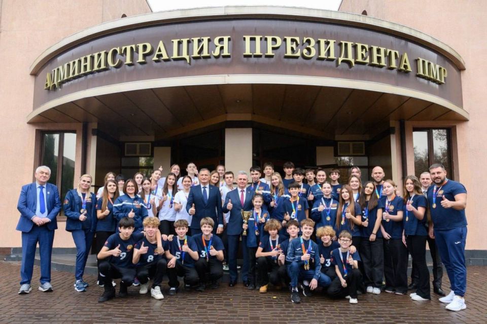 Приднестровская сборная школьников вернулась из Москвы с международного фестиваля спорта Приднестровская сборная школьников вернулась из Москвы с международного фестиваля спорта