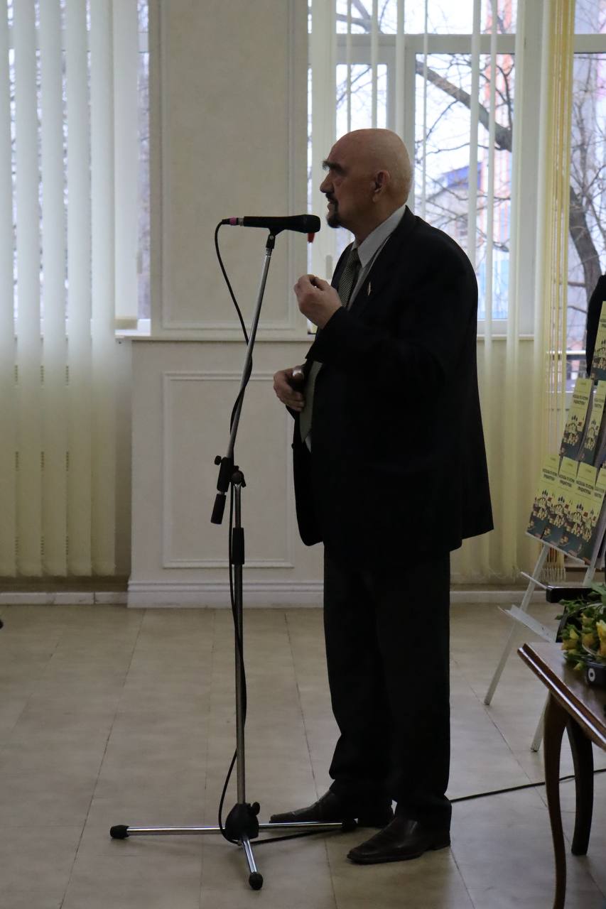 Для кого написана книга. Издание рассчитано на школьников от 9 лет и до 8 класса Для кого написана книга. Издание рассчитано на школьников от 9 лет и до 8 класса