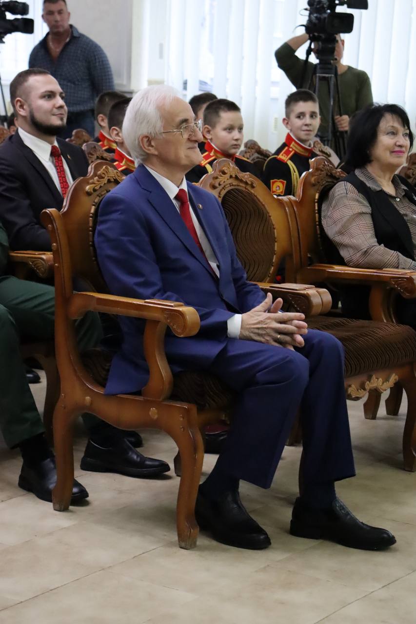 Для кого написана книга. Издание рассчитано на школьников от 9 лет и до 8 класса Для кого написана книга. Издание рассчитано на школьников от 9 лет и до 8 класса