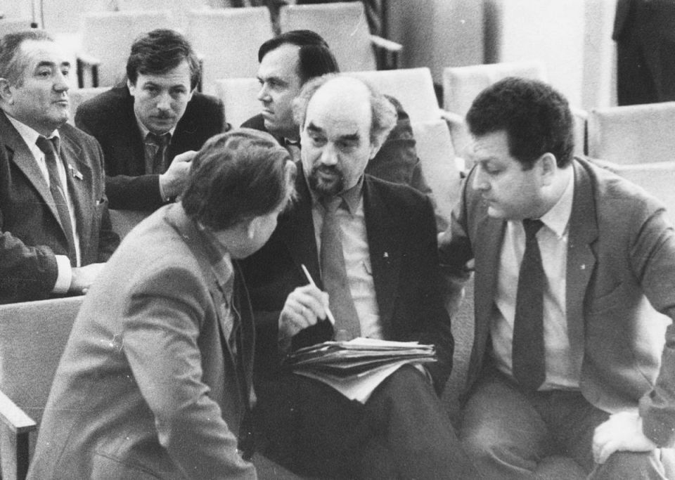 Верховный Совет ПМР отмечает юбилей – 35 лет! Первое заседание прошло 29 ноября 1990 года