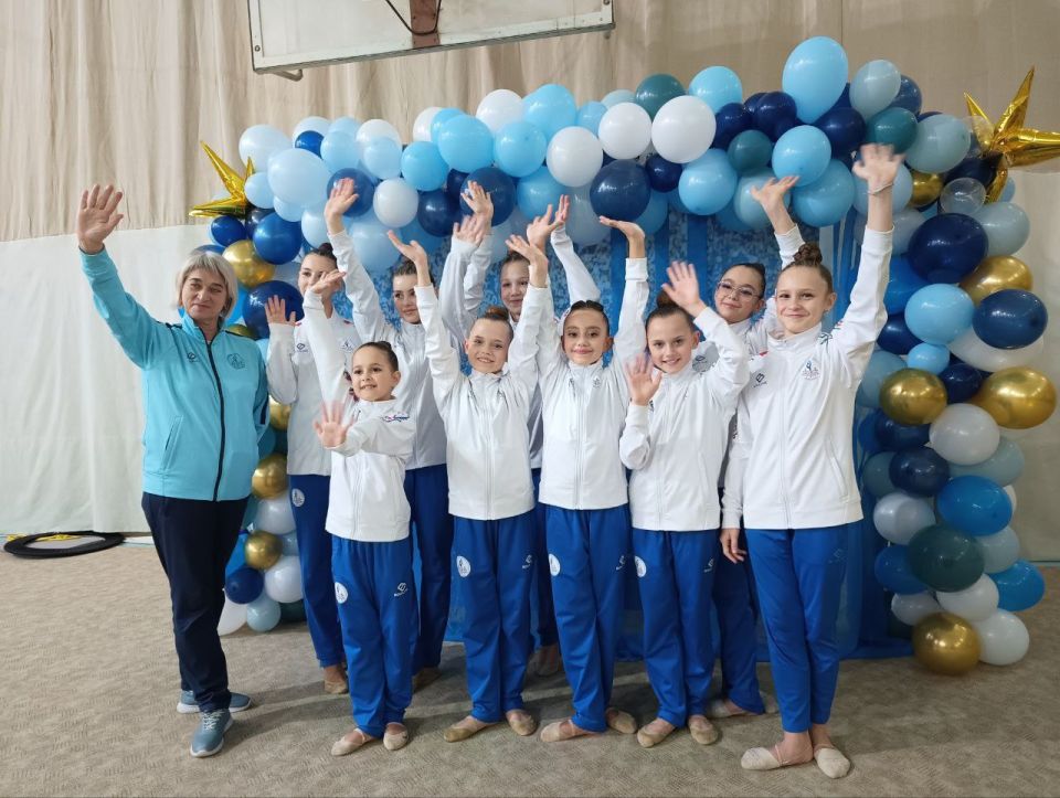 � ������������ ��������� ����� 200 ���������, �������������� �������, �������, ���������, � ����� ����������� �� ���������� �����