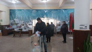 «Это настоящий семейный праздник, когда на участки приходят вместе – с бабушками, дедушками, родителями и детьми, чтобы определить будущее республики, города Бендеры и села Протягайловка», – Роман Иванченко о выборах...