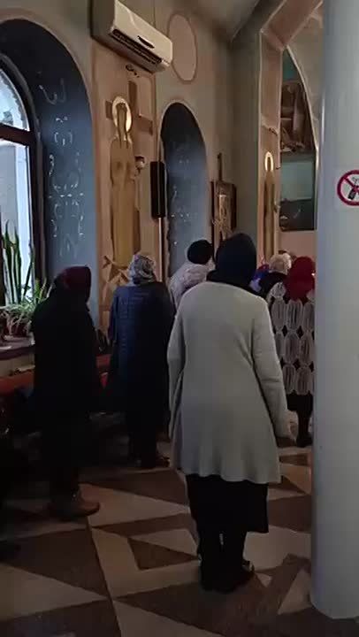 В церкви Архангела Михаила в Слободзее идёт традиционная воскресная служба