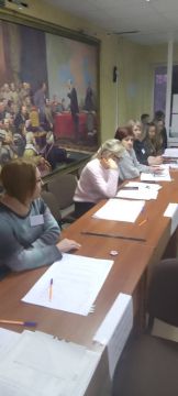 Несмотря на начавшийся дождь, дубоссарцы продолжают идти на свои избирательные участки