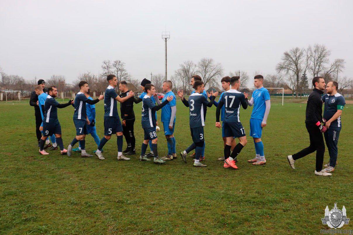 Пенальти, дерби и эмоции. В г. Слободзея 29 ноября состоялись игры 1/2 финала и финала Кубка Слободзейского района по футболу (сезон «Осень – 2025») Пенальти, дерби и эмоции. В г. Слободзея 29 ноября состоялись игры 1/2 финала и финала Кубка Слободзейского района по футболу (сезон «Осень – 2025»)