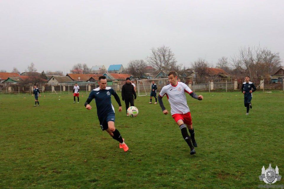 Пенальти, дерби и эмоции. В г. Слободзея 29 ноября состоялись игры 1/2 финала и финала Кубка Слободзейского района по футболу (сезон «Осень – 2025») Пенальти, дерби и эмоции. В г. Слободзея 29 ноября состоялись игры 1/2 финала и финала Кубка Слободзейского района по футболу (сезон «Осень – 2025»)