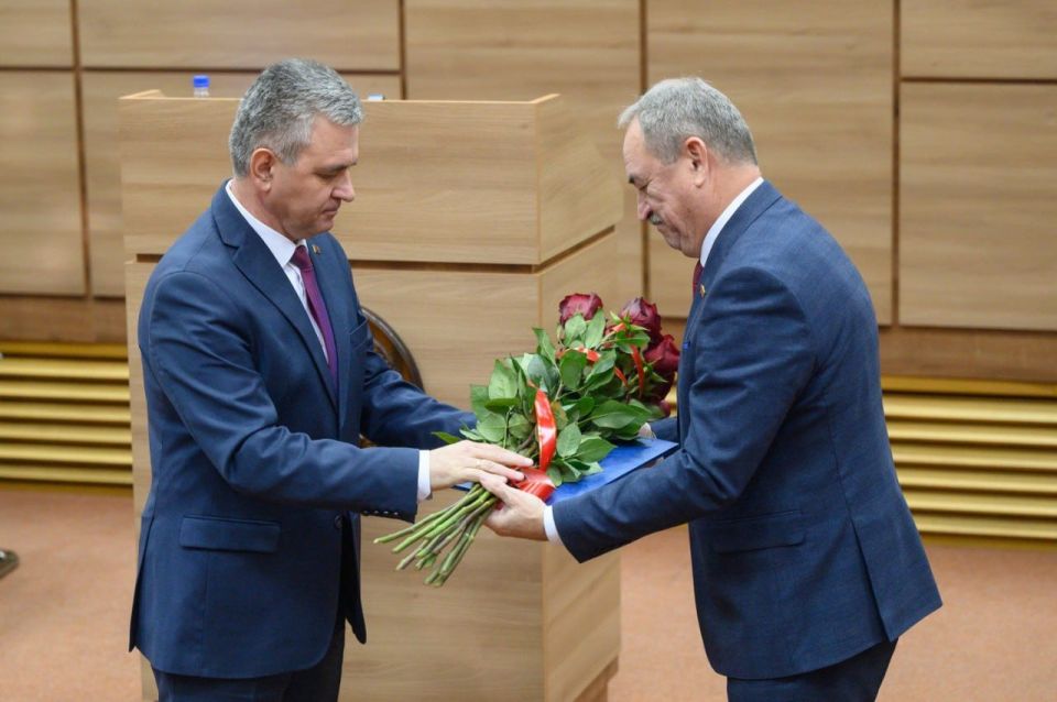 Сегодня депутаты VII созыва собрались на заключительное пленарное заседание Сегодня депутаты VII созыва собрались на заключительное пленарное заседание