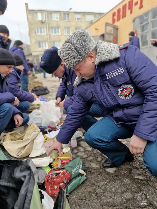 Во всех подразделениях Главного управления по ЧС сегодня прошли строевые смотры Во всех подразделениях Главного управления по ЧС сегодня прошли строевые смотры
