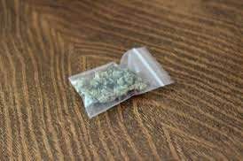 Задержан мужчина с устройством для курения наркотиков