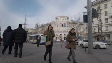 Стояногло: Треть населения говорит по-русски, 60% запросов в банкоматах - на русском