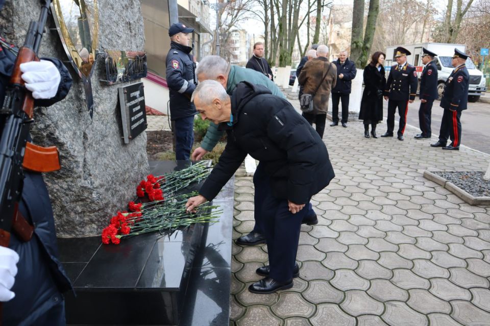 Глава города Илона Тюряева приняла участие в торжественных мероприятиях, посвященных празднованию Дня образования УВД г. Тирасполь Глава города Илона Тюряева приняла участие в торжественных мероприятиях, посвященных празднованию Дня образования УВД г. Тирасполь