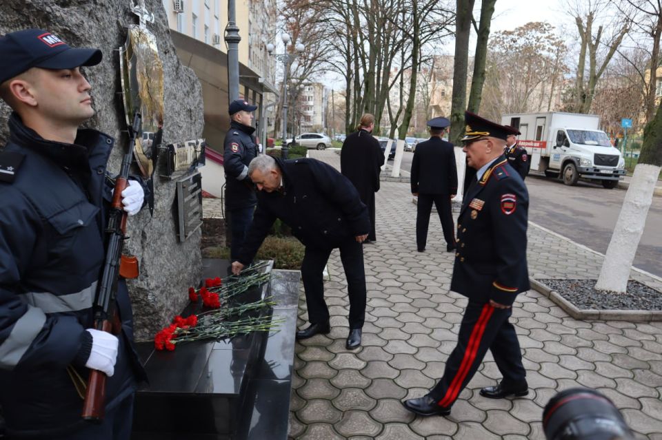 Глава города Илона Тюряева приняла участие в торжественных мероприятиях, посвященных празднованию Дня образования УВД г. Тирасполь Глава города Илона Тюряева приняла участие в торжественных мероприятиях, посвященных празднованию Дня образования УВД г. Тирасполь