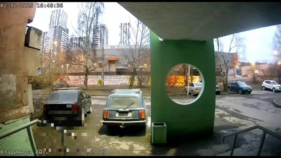 Трешак из Екатеринбурга.. Там подросток мигрант домогался и чуть не изнасиловал 10-летнюю девочку