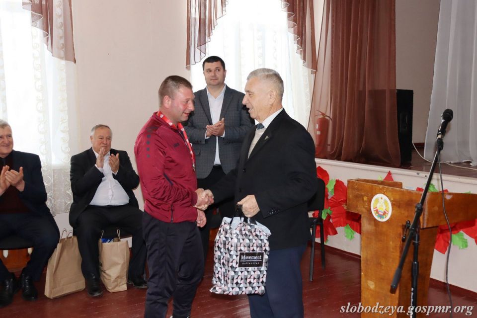 � ������� ������ ���������� ���������� ������� ���������� ������� �� ������� ����� ������� WU-12