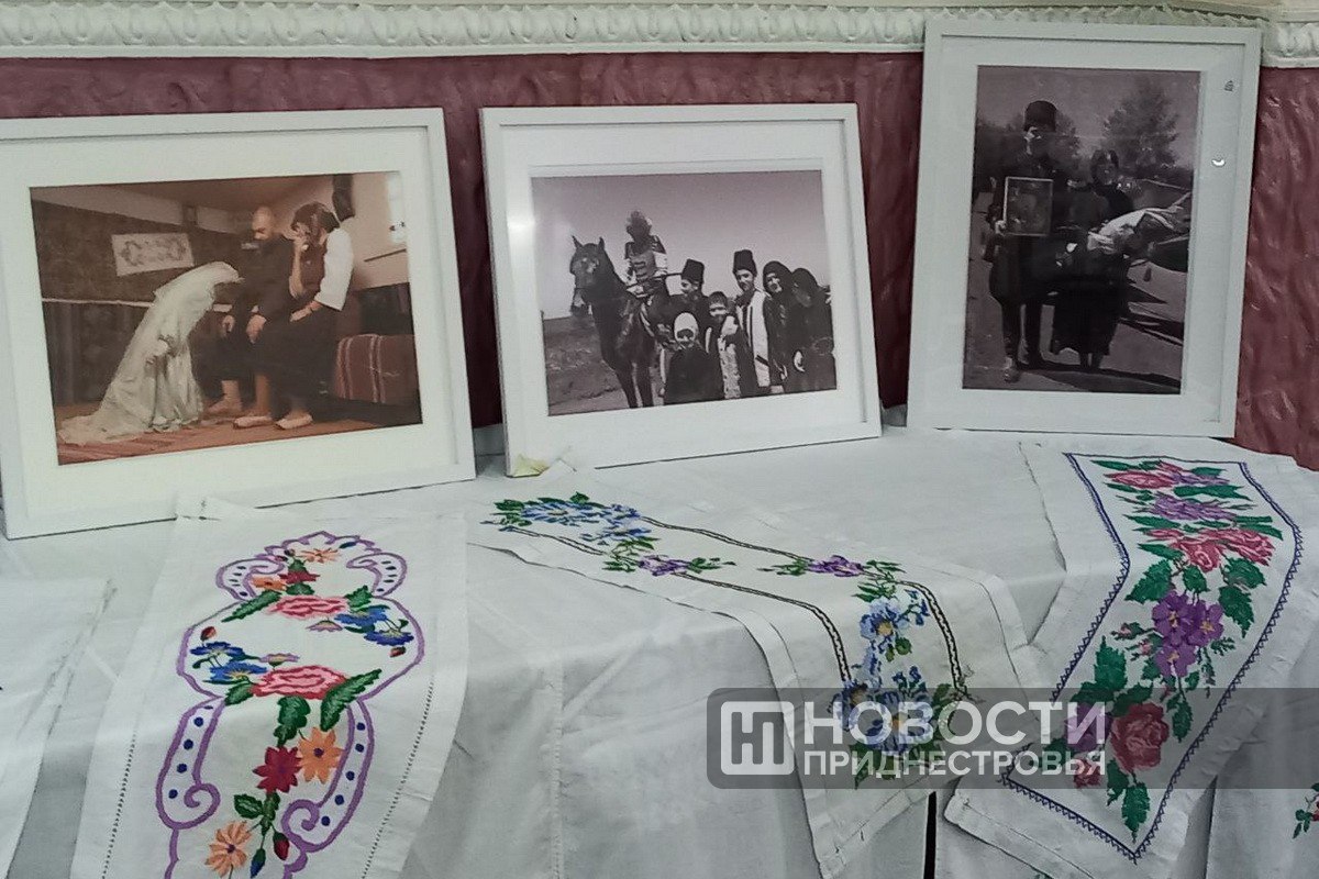 В Дубоссарах выступают артисты из гагаузского села Конгаз В Дубоссарах выступают артисты из гагаузского села Конгаз