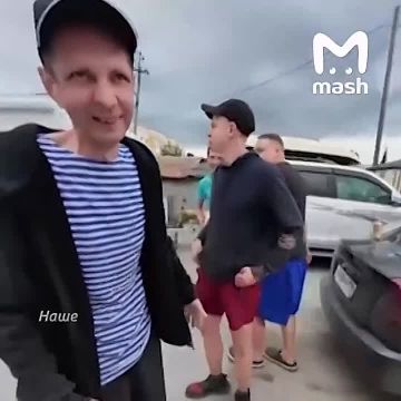 Китайских блогеров выгнали из уральской деревни за недельное спаивание местных водкой — треш-контент о жизни в России не зашёл никому