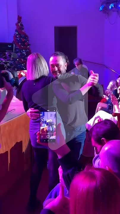 Когда на концерте Иона Суручана не можешь сдержаться и начинаешь танцевать