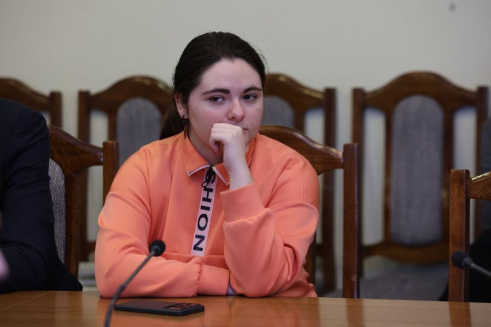 � ��������������� ��������������� �������� ������� ���� � 35-����� ���������� ������ ���