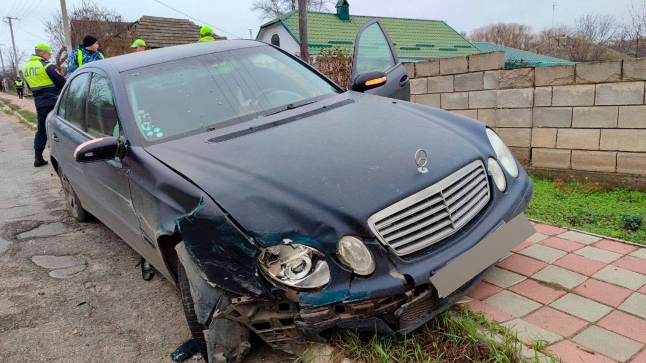 В Дубоссарах попытка обгона закончилась аварией В Дубоссарах попытка обгона закончилась аварией