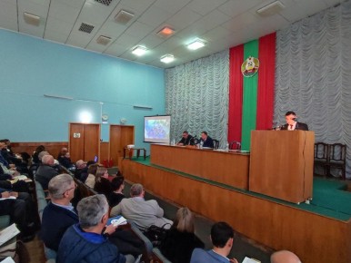 Глава Минсельхозприроды ПМР Игорь Паламарчук, открывая форум, представил аналитическую информацию о результатах сельхозгода