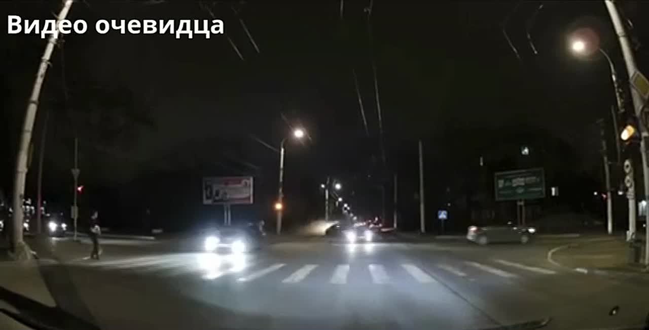 Проехал на жёлтый и едва не сбил пешехода