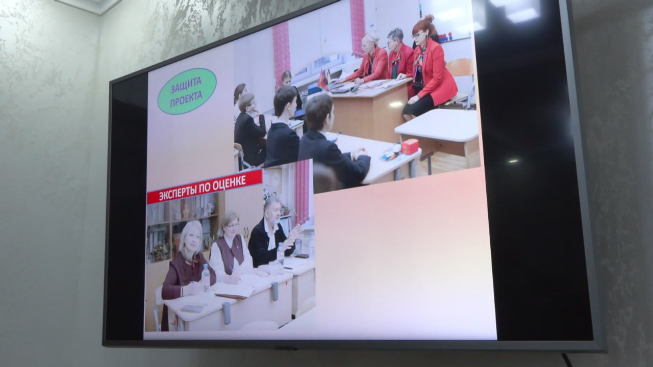 Сегодня глава Госадминистрации Бендер встретился с учителями 15-й школы, которые вернулись с победой из Москвы Сегодня глава Госадминистрации Бендер встретился с учителями 15-й школы, которые вернулись с победой из Москвы