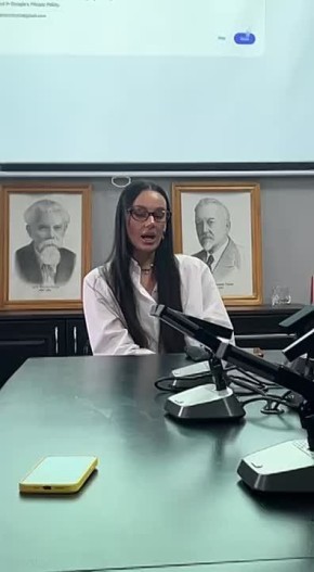 Сегодня состоялась встреча студентов кафедры журналистики и рекламы с общественностью с блогером и инфлюенсером Кирой Дадашевой (@kira_lio)