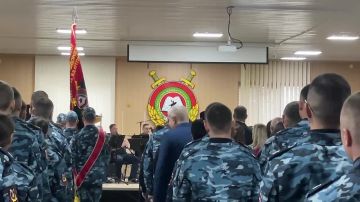 Прямо сейчас ТЮИ отмечает 34 годовщину со дня образования, на видео знамённая группа института