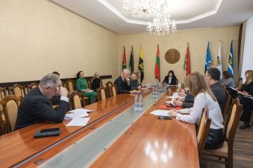 Президиум Верховного Совета VIII созыва провел первое заседание