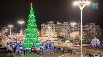 Главную ёлку Тирасполя зажгут 12 декабря в пятницу в 18:00