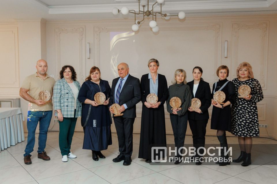 Одиннадцать профессионалов с разных предприятий стали лауреатами номинации «Мастерство и верность делу!» конкурса «Приднестровское качество» Одиннадцать профессионалов с разных предприятий стали лауреатами номинации «Мастерство и верность делу!» конкурса «Приднестровское качество»