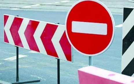 Дорогу в районе таможни на Варницу в Бендерах частично перекрыли - там делают ремонт